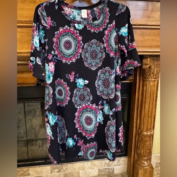 no tag Tops - Navy Floral Mandala Women's Tunic